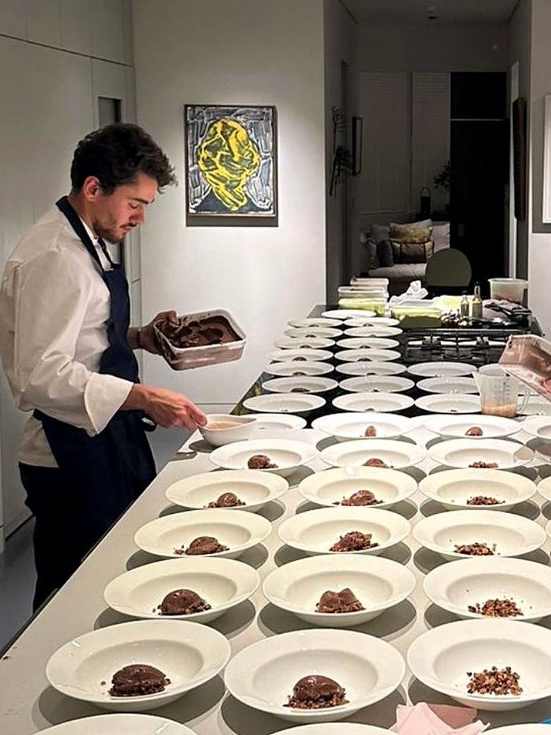 Alejandro Nicolau plating dishes